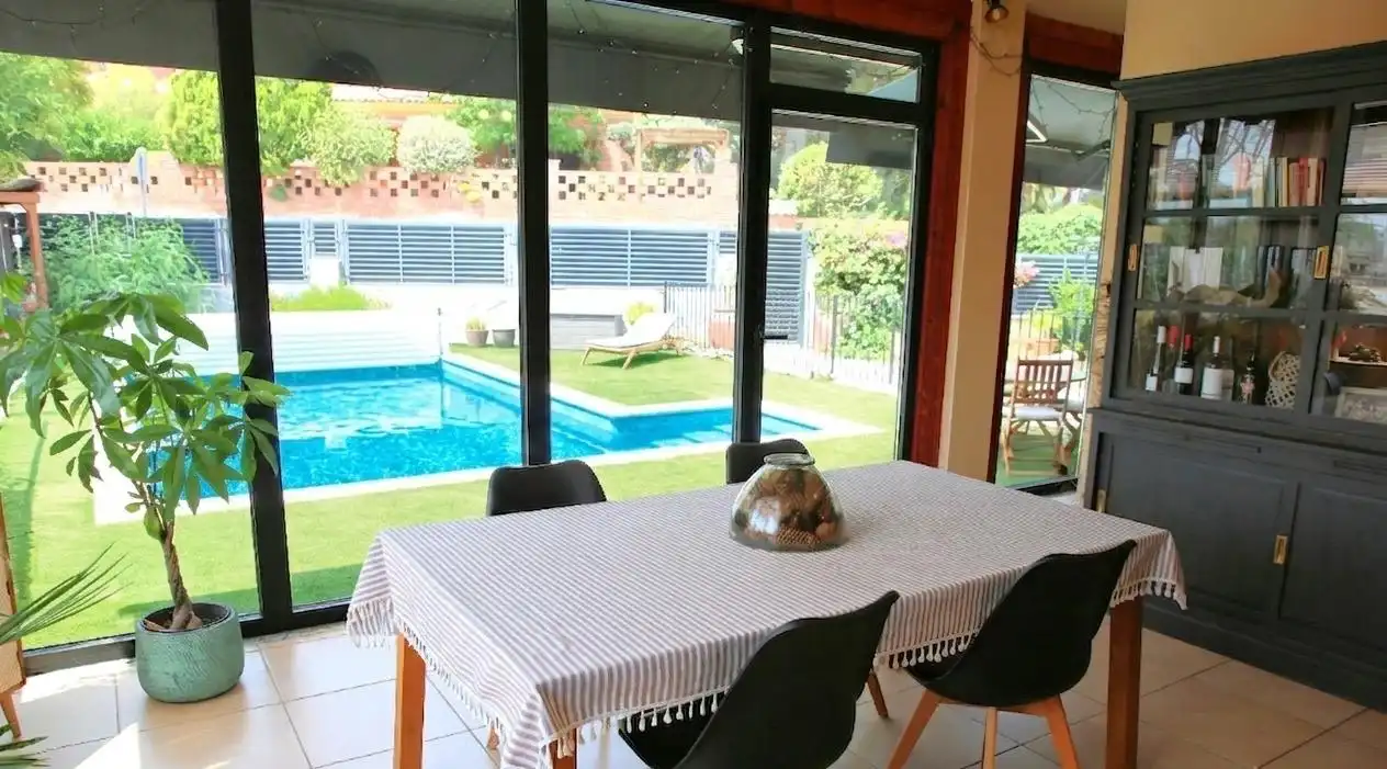 Maison avec piscine à vendre à Els Hostalets de Pierola