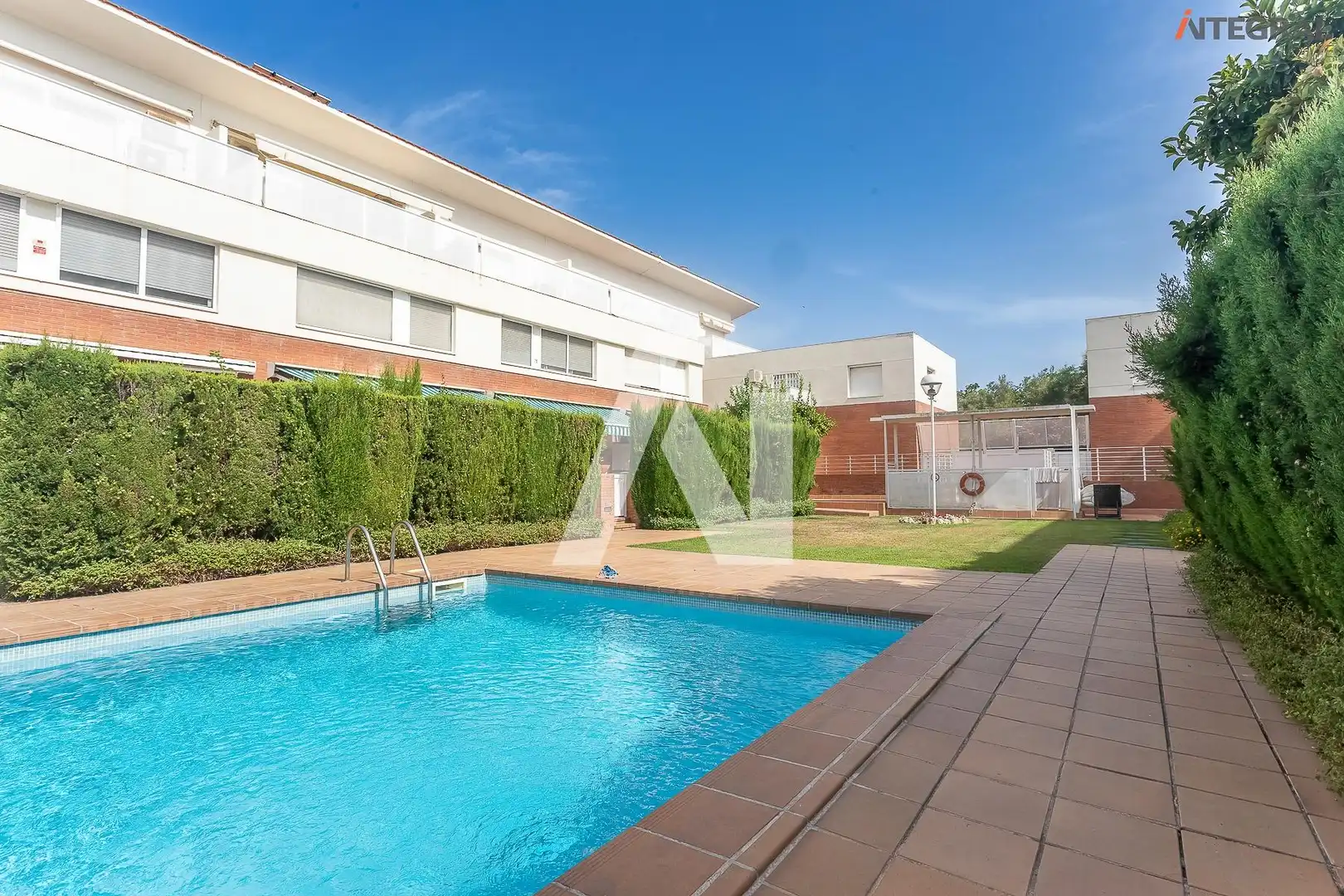 Piscina de Casa adosada en venda en Premià de Mar