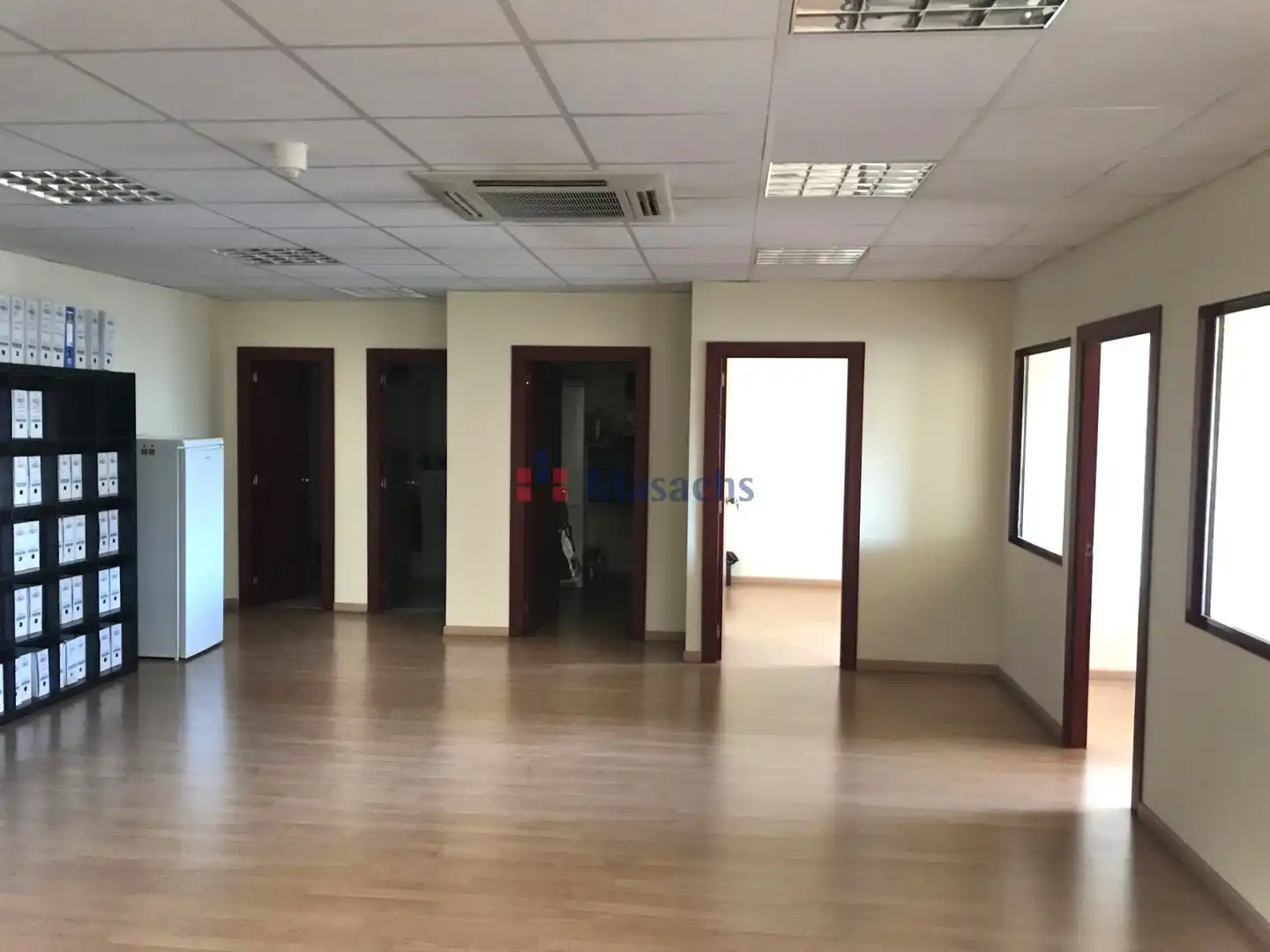 Fabrikhallen zur Miete in Terrassa