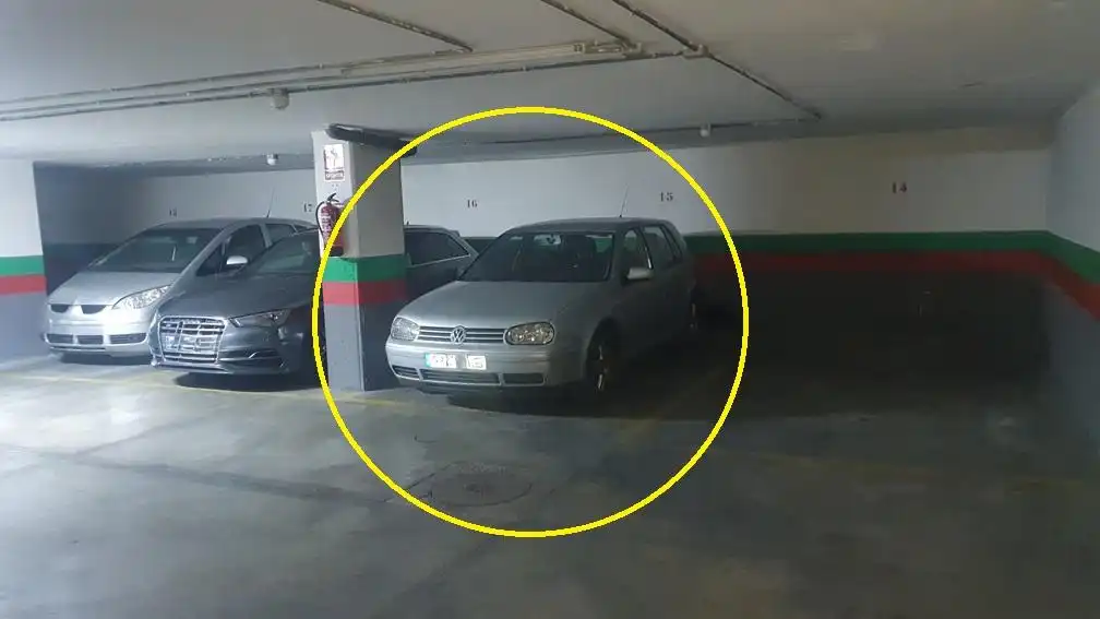 Parking à louer à Del Cardenal Silíceo 1