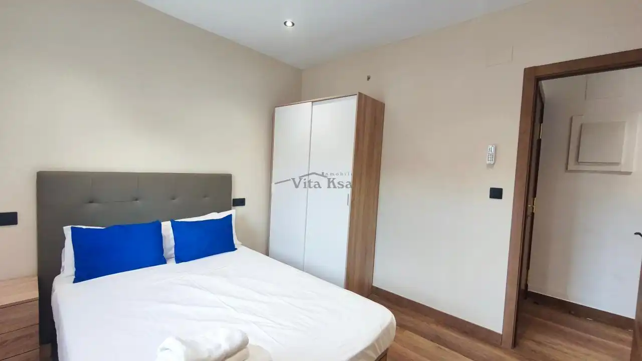 Habitación de Piso de alquiler en Ourense Capital  con Calefacción, Amueblado y Balcón