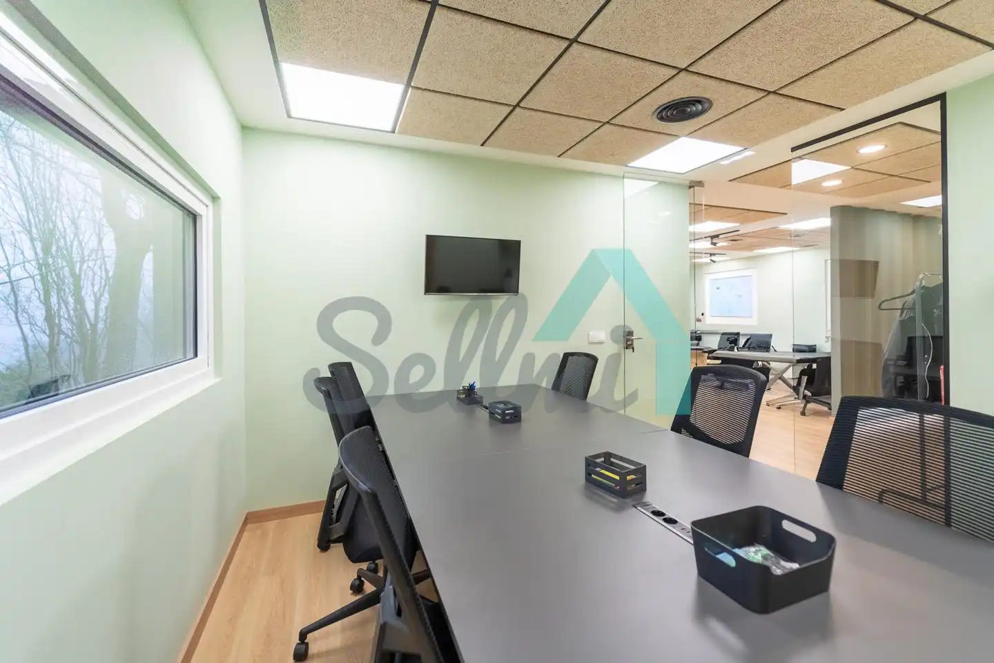 Office for rent in Ribera de Arriba  with Air Conditioner and Furnished