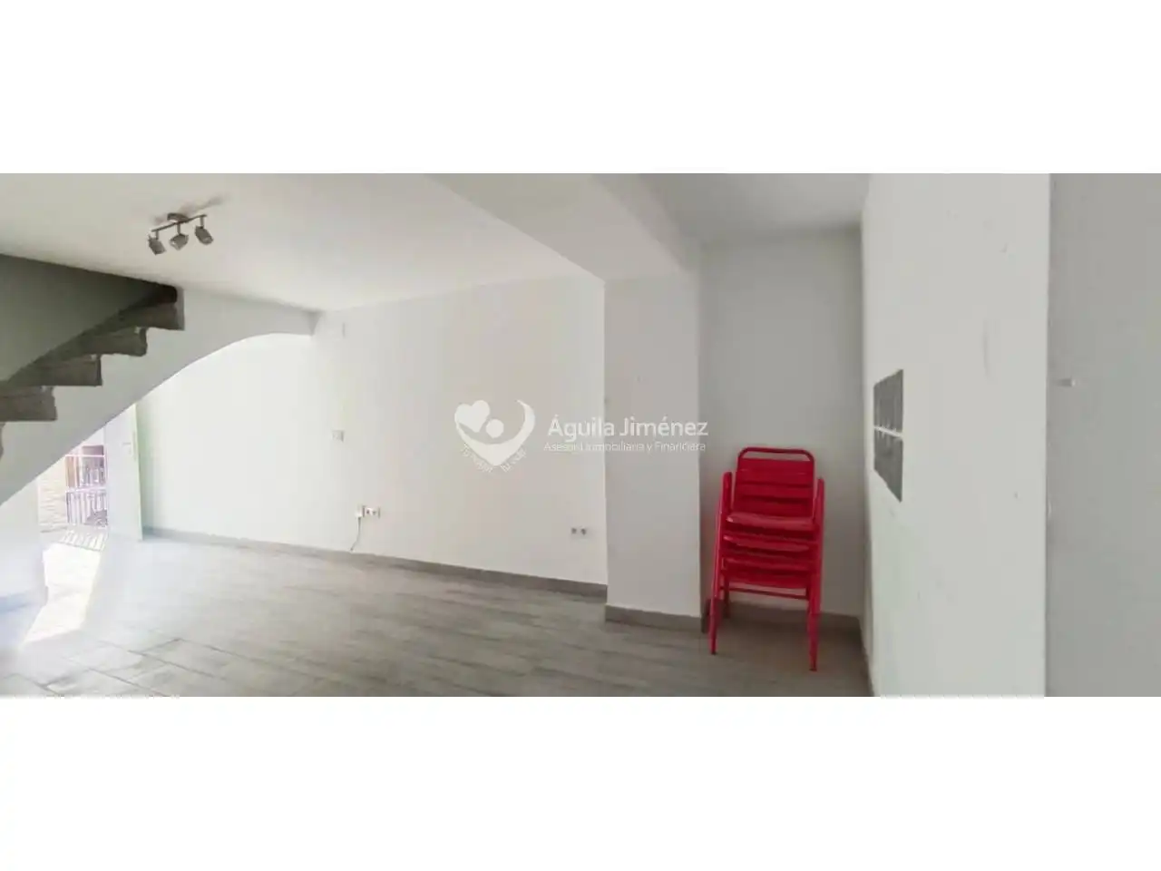Casa adosada en venta en Alcalá de Guadaira con Aire acondicionado, Calefacción y Parquet