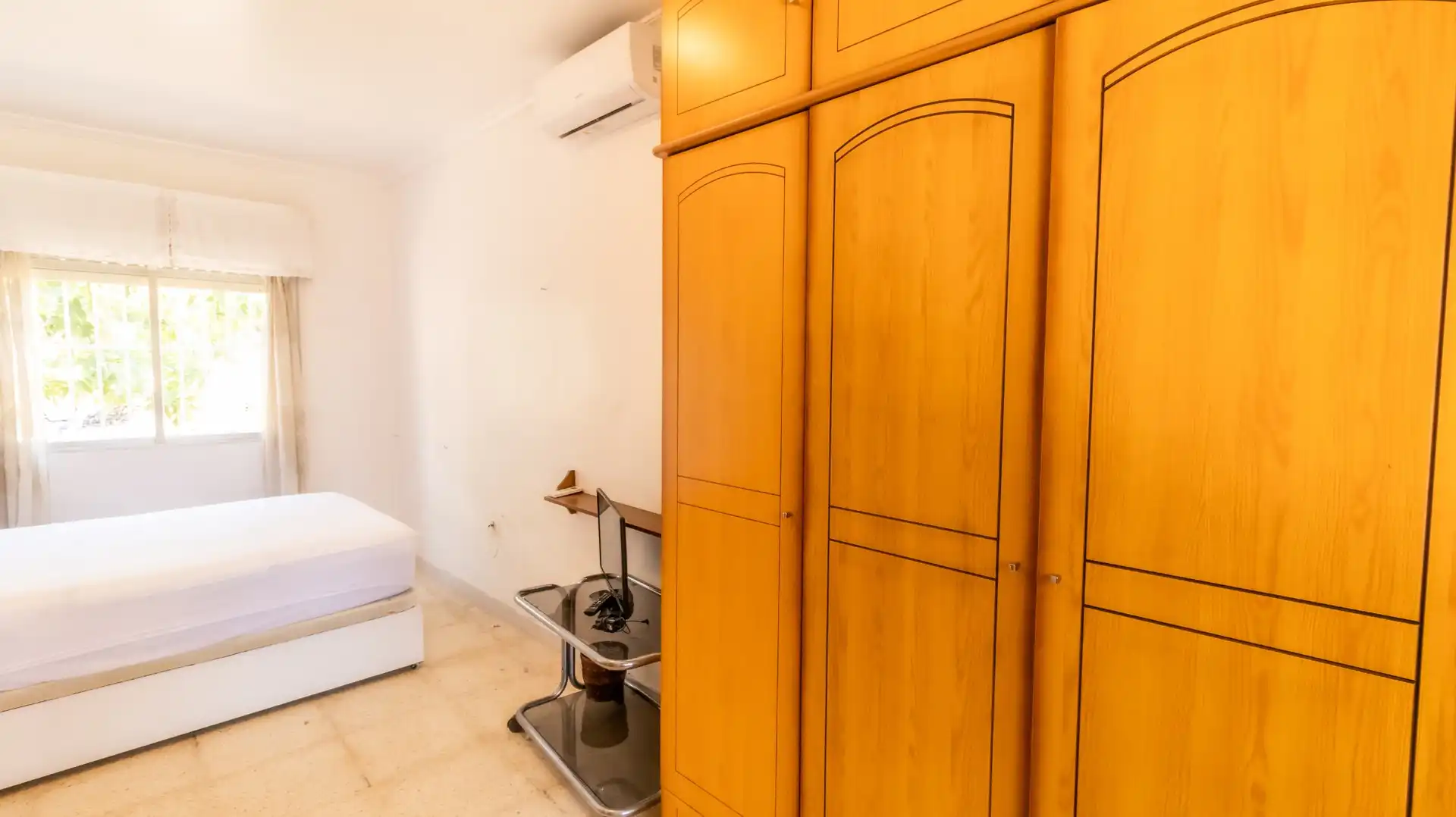 Habitación de Casa o chalet en venta en Elche / Elx con Aire acondicionado, Trastero y Amueblado