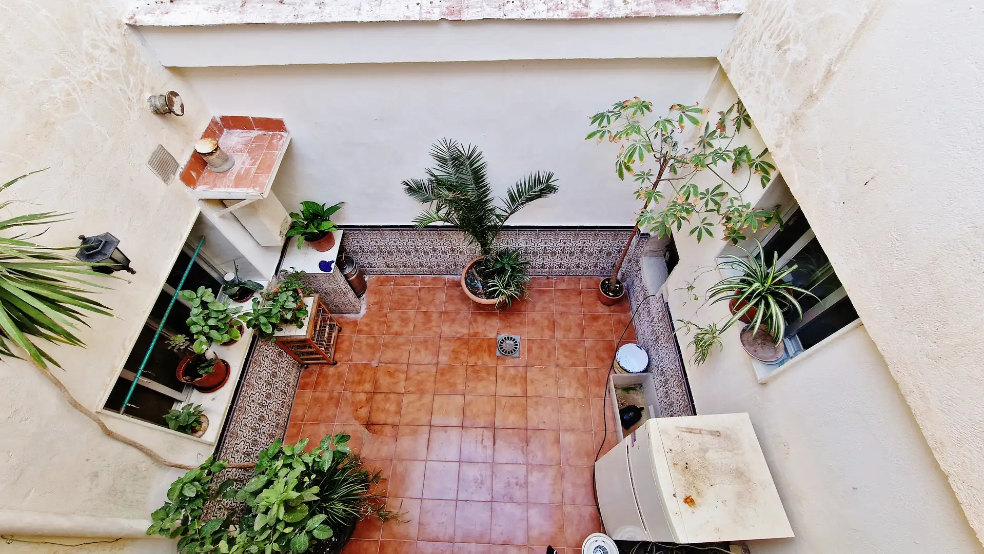 Terrasse von Einfamilien-Reihenhaus zum Verkauf in Vélez de Benaudalla mit Terrasse, Abstellraum und Möbliert