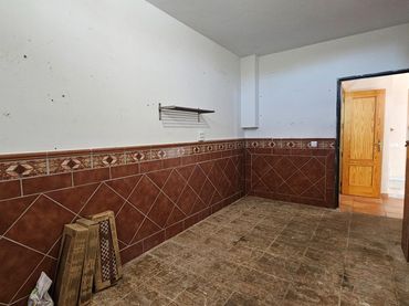 Casa a schiera con balcone in vendita a Barrio del Aulagar