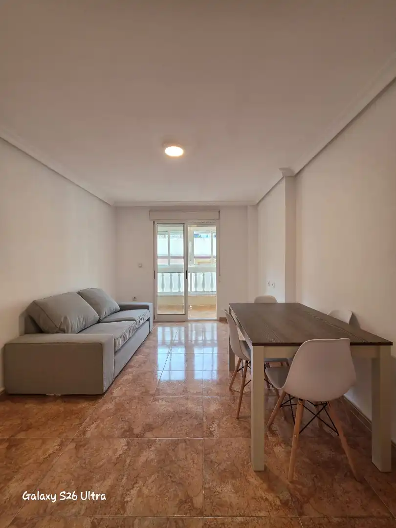 Sala de estar de Piso de alquiler en Torrevieja con Amueblado