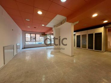 Local comercial en venta en Paseo Pere III