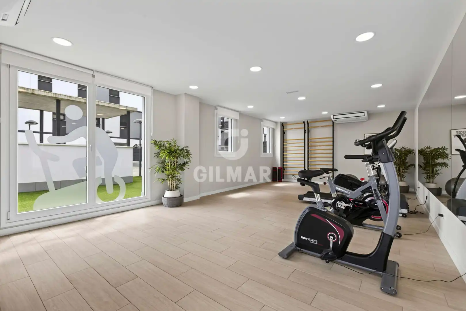 Flat for sale in Dos Hermanas  with Heating, Storage room and Swimming Pool