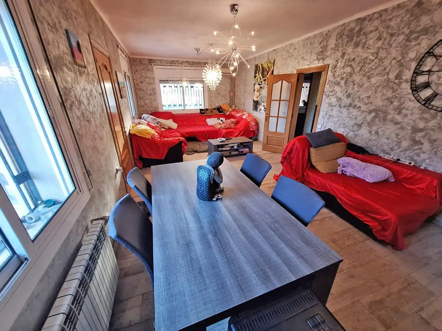 Living room of Houses for sale in Santa Perpètua de Mogoda  with Air Conditioner, Private garden and Terrace
