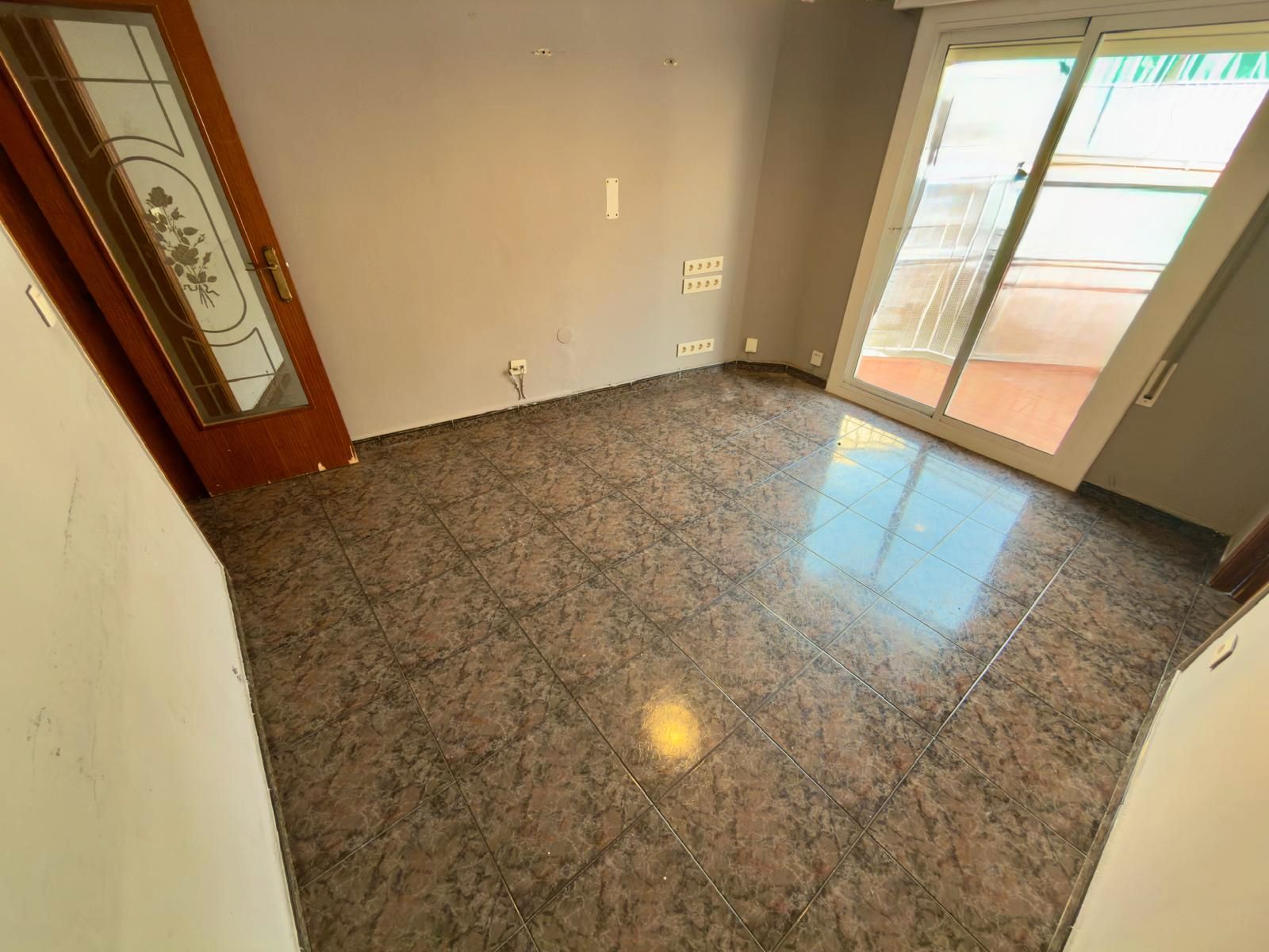 Flat for sale in Cornellà de Llobregat  with Balcony