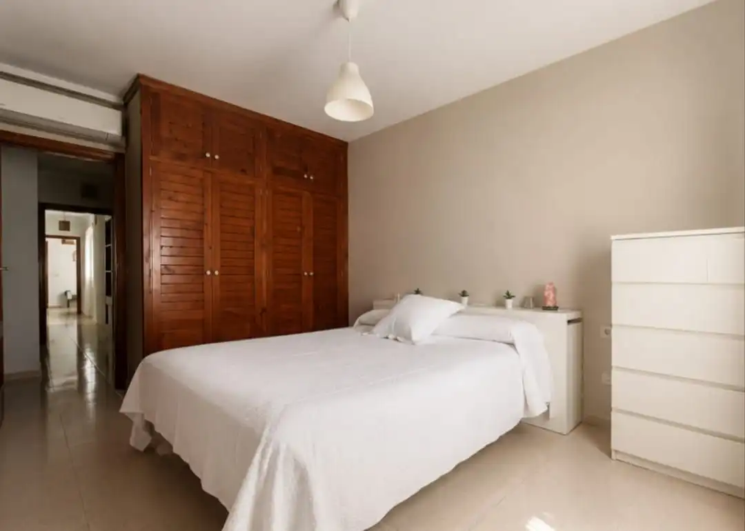 Habitación de Piso de alquiler en San Cristóbal de la Laguna con Aire acondicionado