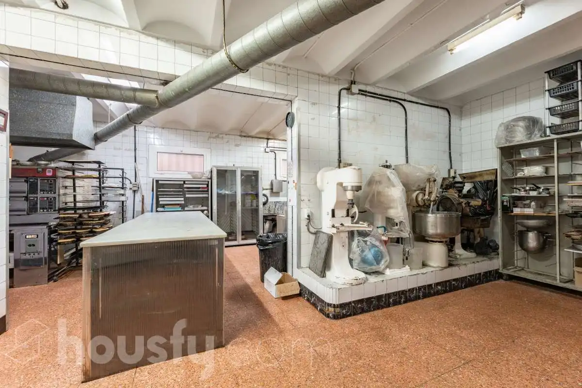 Kitchen of Commercial properties for sale in Barcelona  with Air Conditioner and Furnished