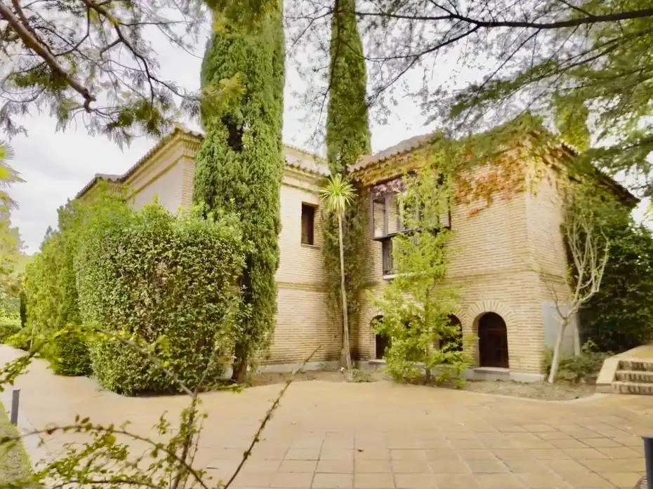 Vista exterior de Casa o chalet en venta en Las Rozas de Madrid con Aire acondicionado, Calefacción y Jardín privado