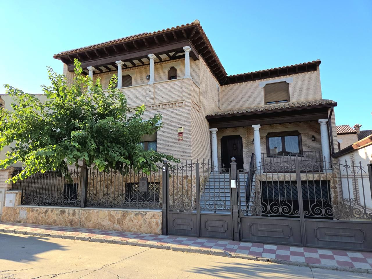 Exterior view of House or chalet for sale in Mocejón  with Air Conditioner, Heating and Terrace