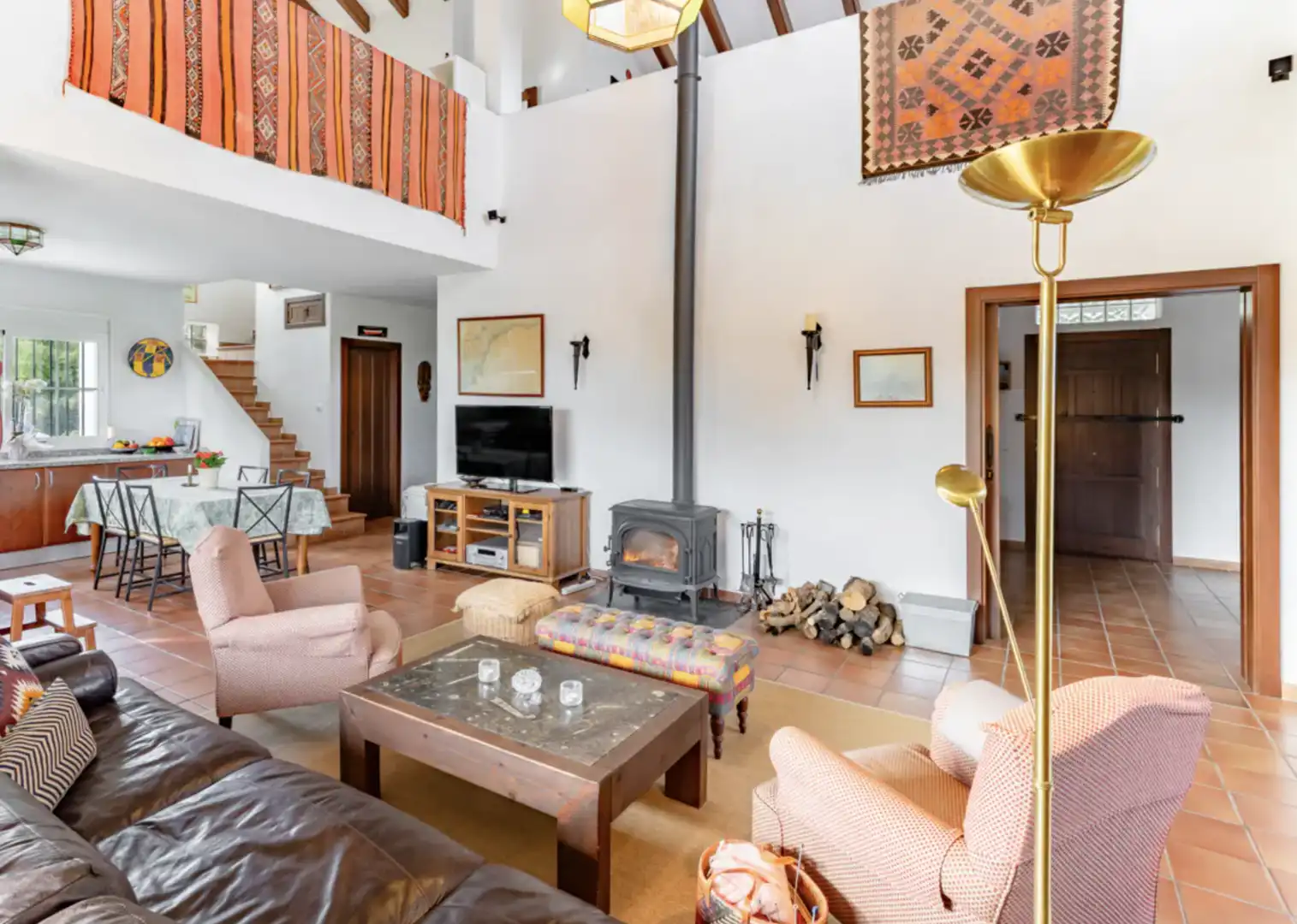 Sala de estar de Casa adosada en venta en Estepona con Calefacción, Jardín privado y Terraza