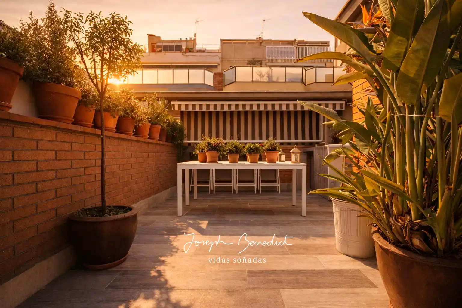 Terrasse von Einfamilien-Reihenhaus zum Verkauf in L'Hospitalet de Llobregat mit Klimaanlage, Heizung und Parkett