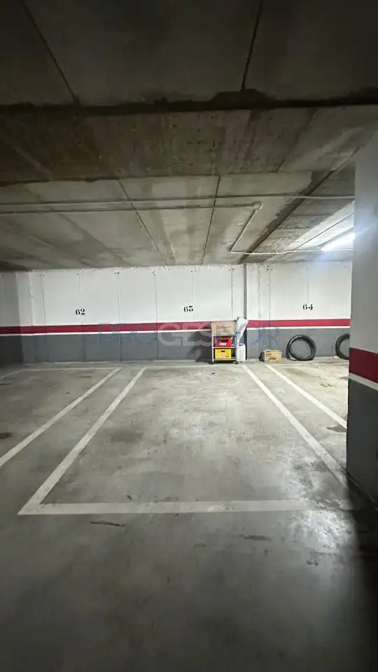 Parking of Flat for sale in León Capital   with Heating, Parquet flooring and Storage room