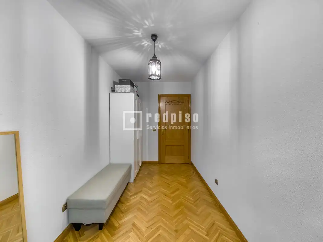 Flat for sale in Alcorcón  with Private garden and Swimming Pool