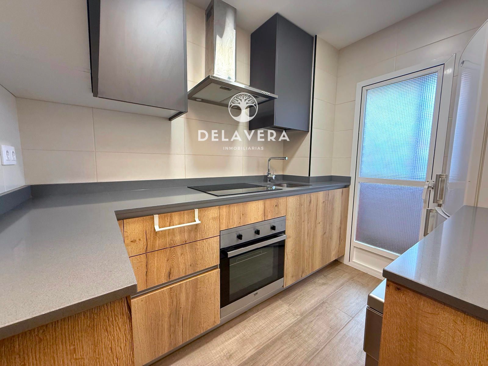 Kitchen of Flat for sale in Alcorcón  with Air Conditioner, Heating and Terrace