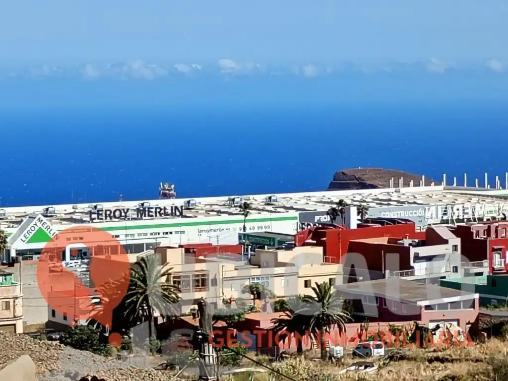 Vista exterior de Casa adosada en venda en Santa Cruz de Tenerife amb Terrassa i Traster