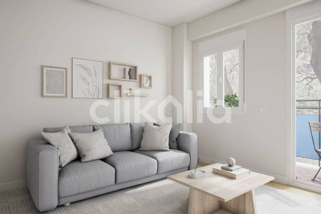 Piso en Venta en El Plantinar – Avda. La Paz - El Juncal