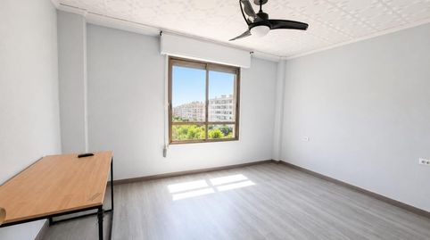 Foto 3 de Piso en venta en Plaza Elíptica - República Argentina, Gandia