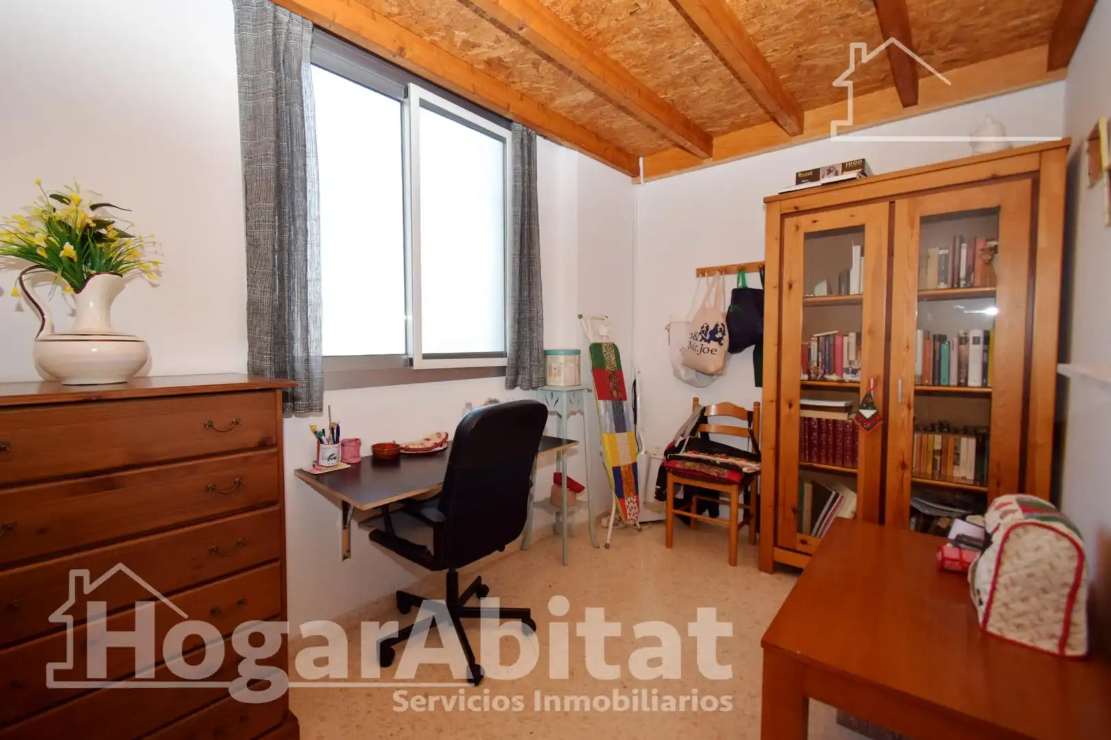 Bedroom of Flat for sale in Vilamarxant  with Air Conditioner, Terrace and Storage room