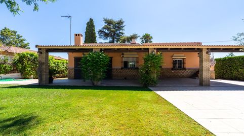 Foto 2 de Casa o chalet en venta en Calle de Los Tulipanes, Palomares del Río, Sevilla