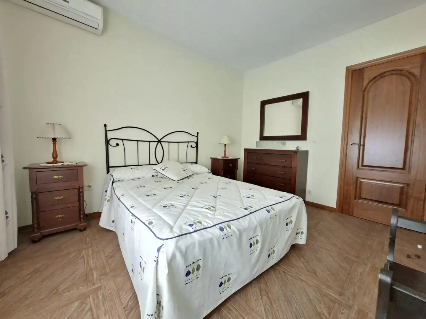 Habitación de Dúplex en venta en Badajoz con Aire acondicionado, Calefacción y Trastero