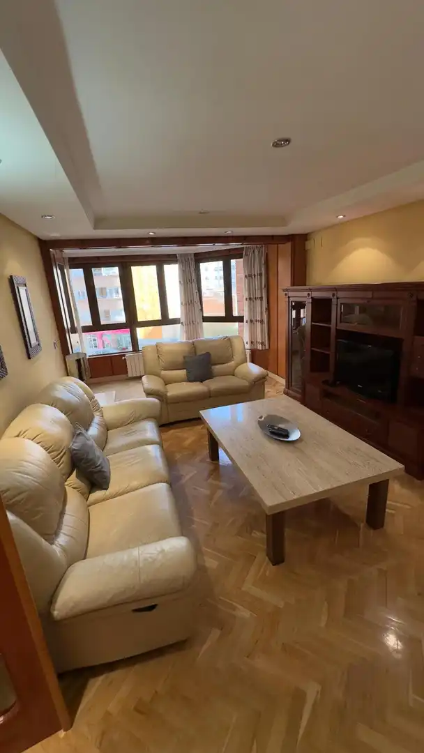 Piso con terraza en venta en Feria, imagen 4