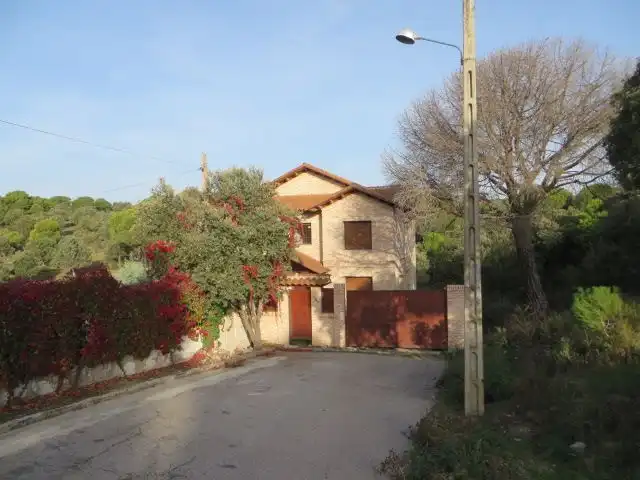 Vista exterior de Casa o chalet en venta en Villa del Prado con Calefacción y Trastero