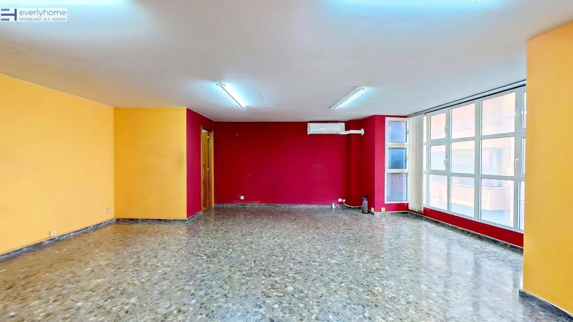 Commercial properties for rent in El Pla del Real