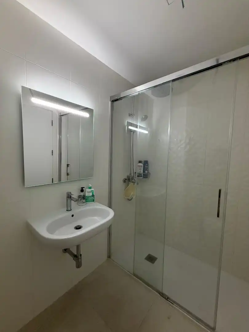 Bathroom of Flat for sale in Santa Cruz de Tenerife  with Terrace, Storage room and Furnished