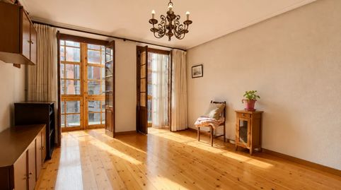 Exclusiva Piso en pleno corazón de Llanes, junto a la capilla de San Roque.