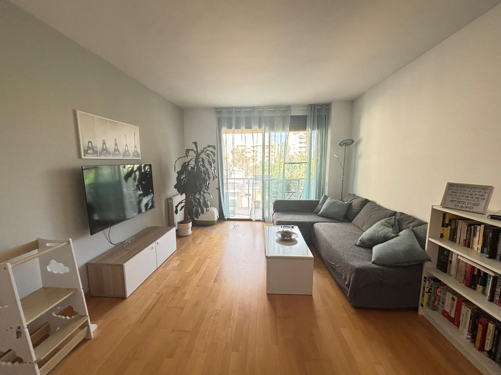Sala d'estar de Pis en venda en Sabadell amb Aire condicionat, Calefacció i Parquet