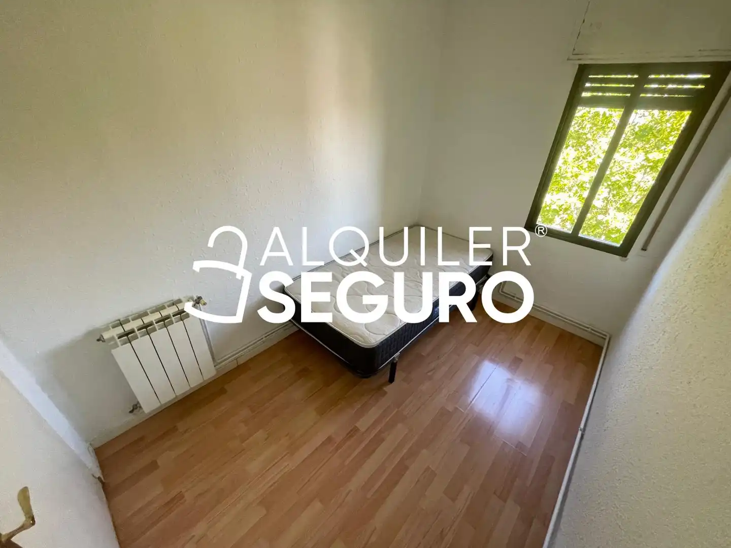 Bedroom of Flat for rent in Madrid  with Air Conditioner, Heating and Terrace