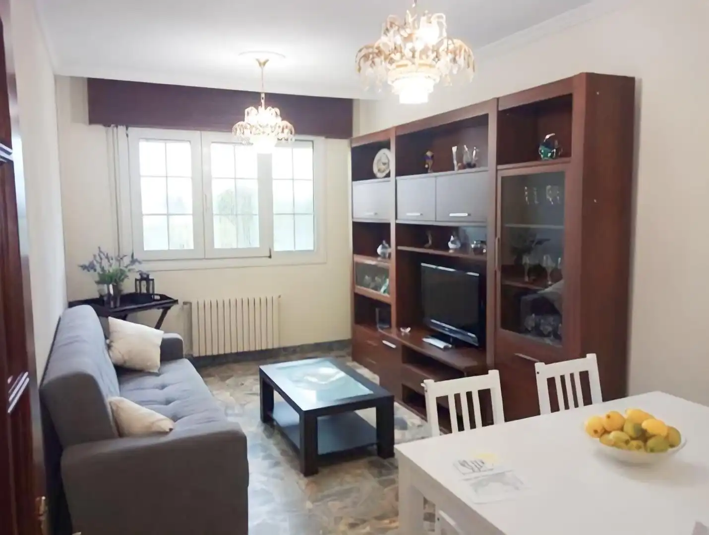 Sala d'estar de Casa o xalet en venda en A Pobra do Caramiñal amb Moblat