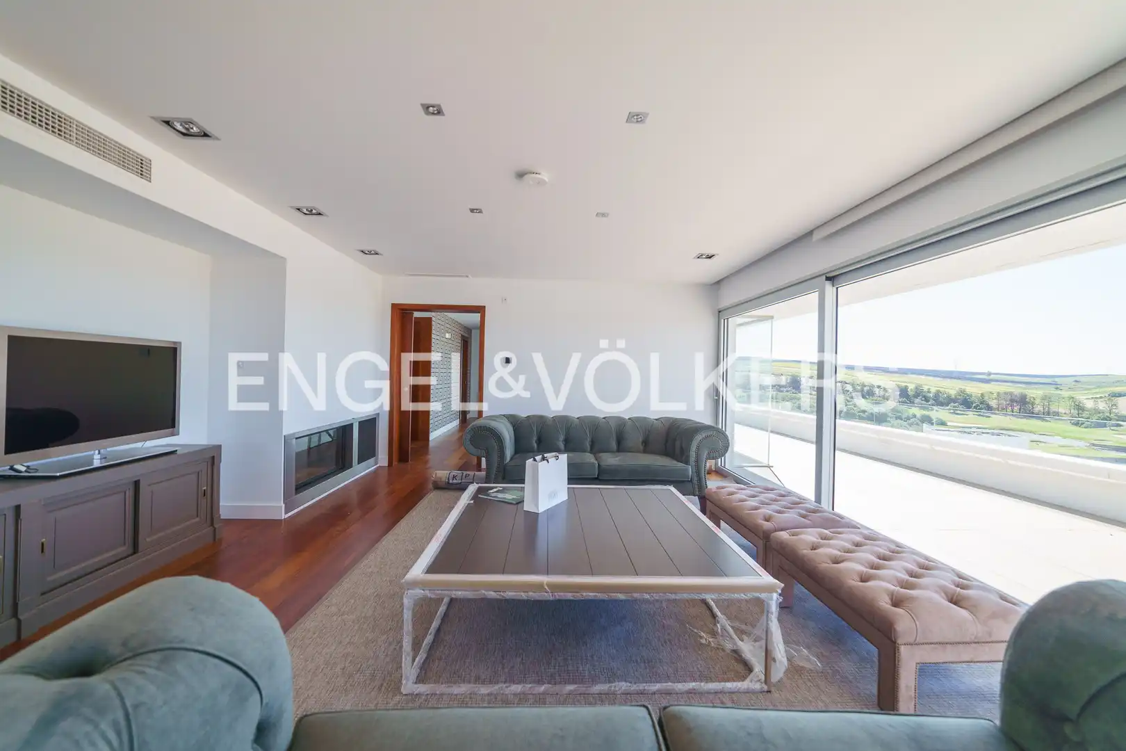 Living room of Houses for sale in Jerez de la Frontera  with Air Conditioner, Heating and Private garden
