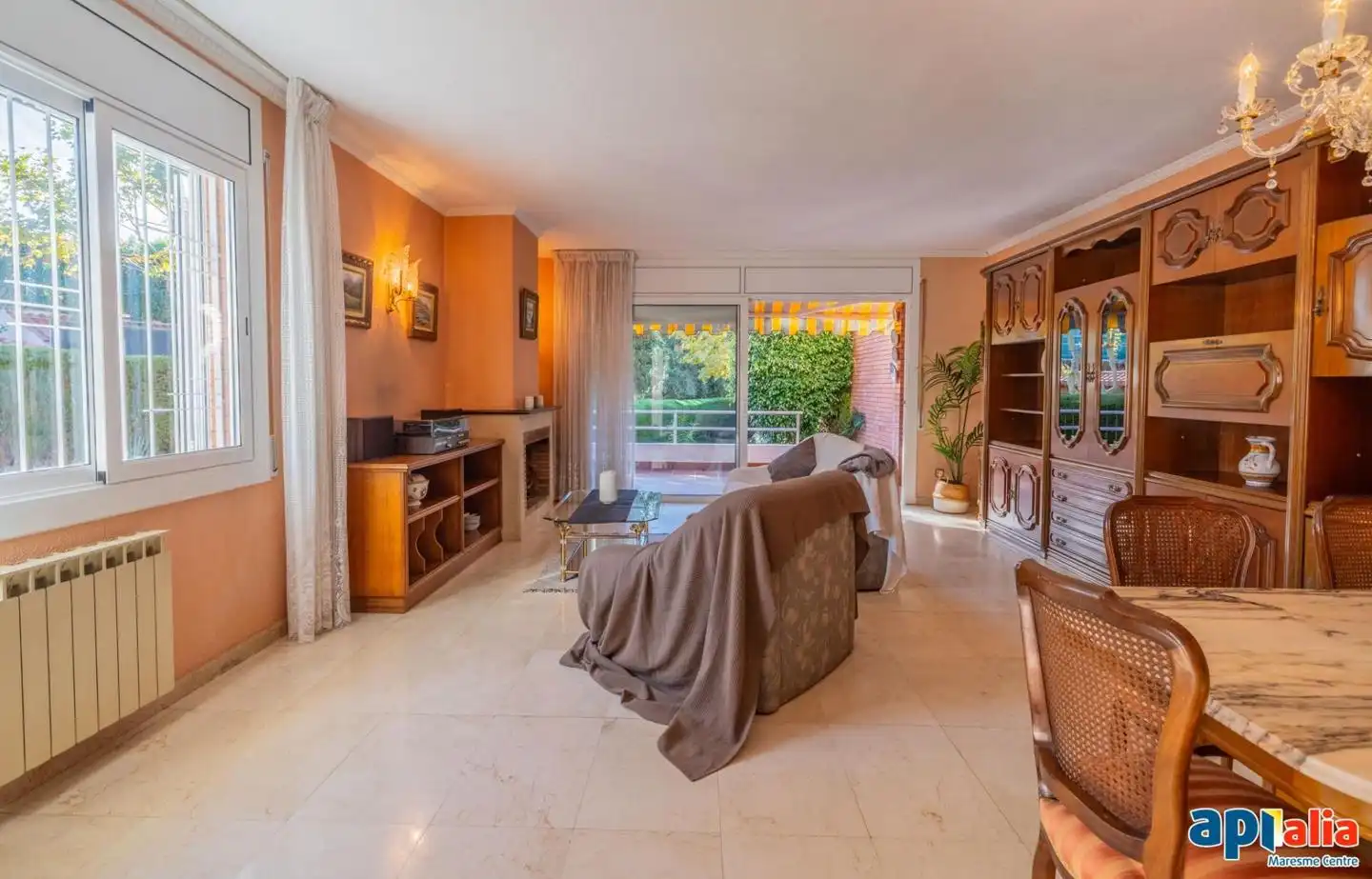 Living room of Houses for sale in El Masnou  with Terrace, Storage room and Balcony