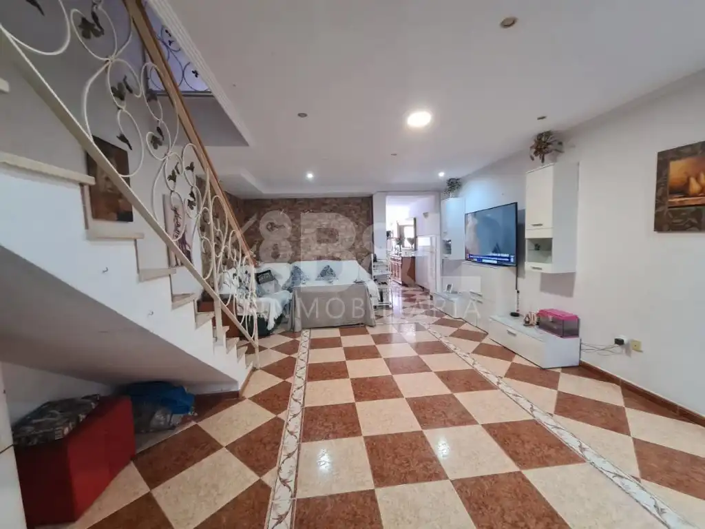 Houses for sale in Nuevo Parque - Los Rosales - Tráfico Pesado