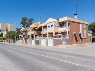 Adosado con balcón en venta en Cartagena ciudad