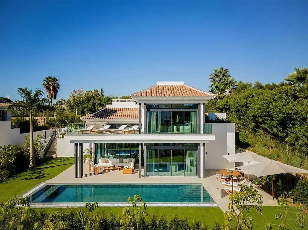Vista exterior de Casa o chalet en venta en Marbella con Aire acondicionado, Jardín privado y Terraza
