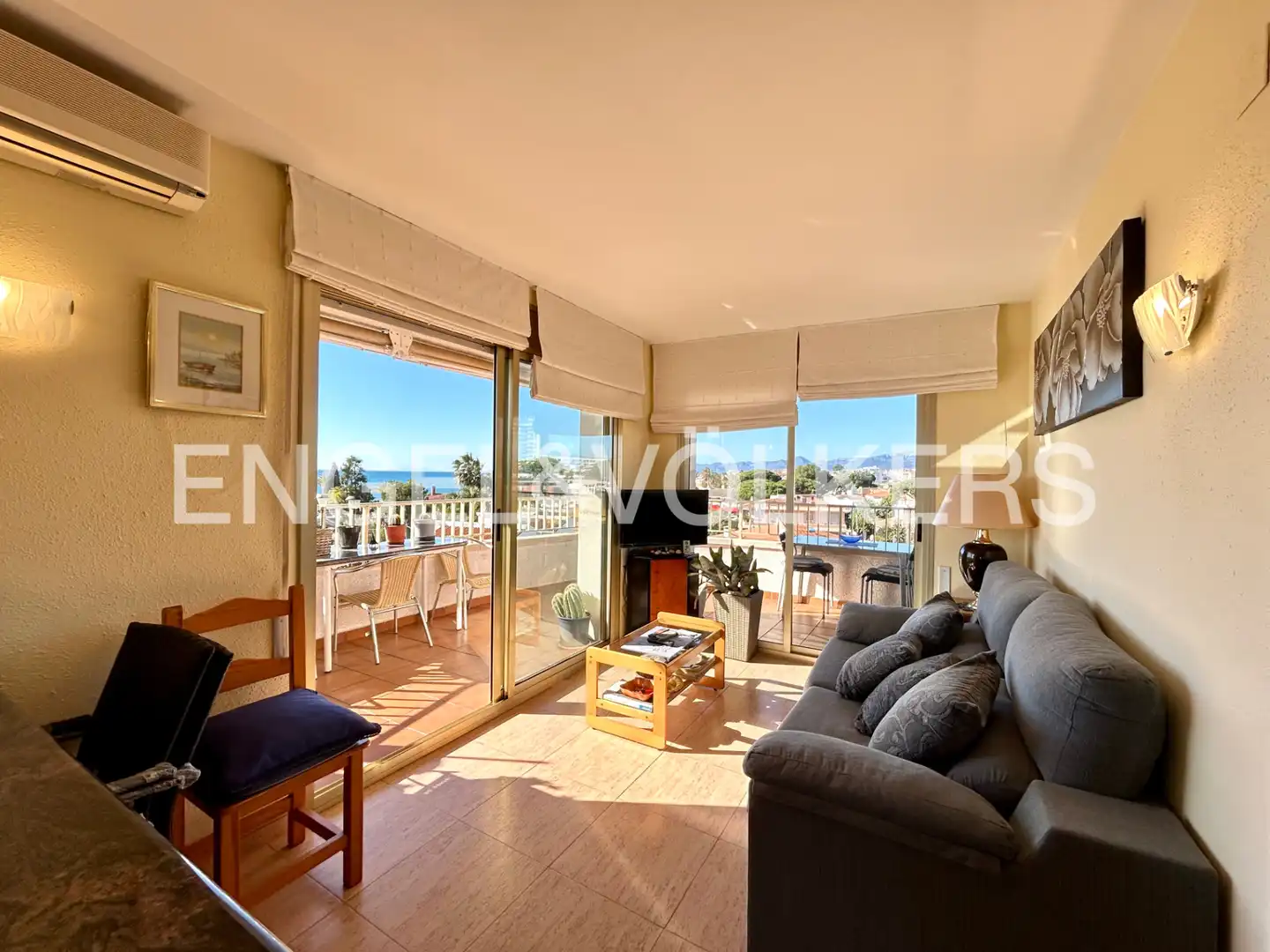 Living room of Attic for sale in Cambrils  with Air Conditioner, Heating and Terrace