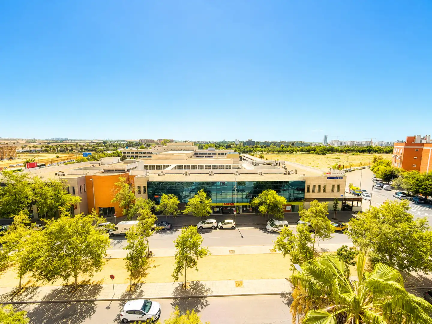 Exterior view of Flat for sale in Sevilla  with Air Conditioner and Community pool