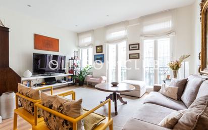 Living room of Flat for sale in  Madrid Capital  with Air Conditioner, Heating and Storage room