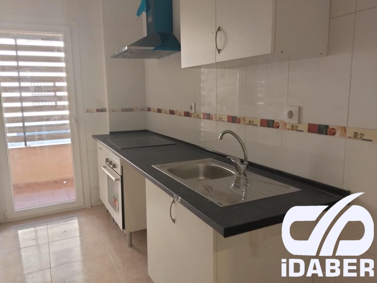 Kitchen of Flat to rent in Cedillo del Condado  with Heating
