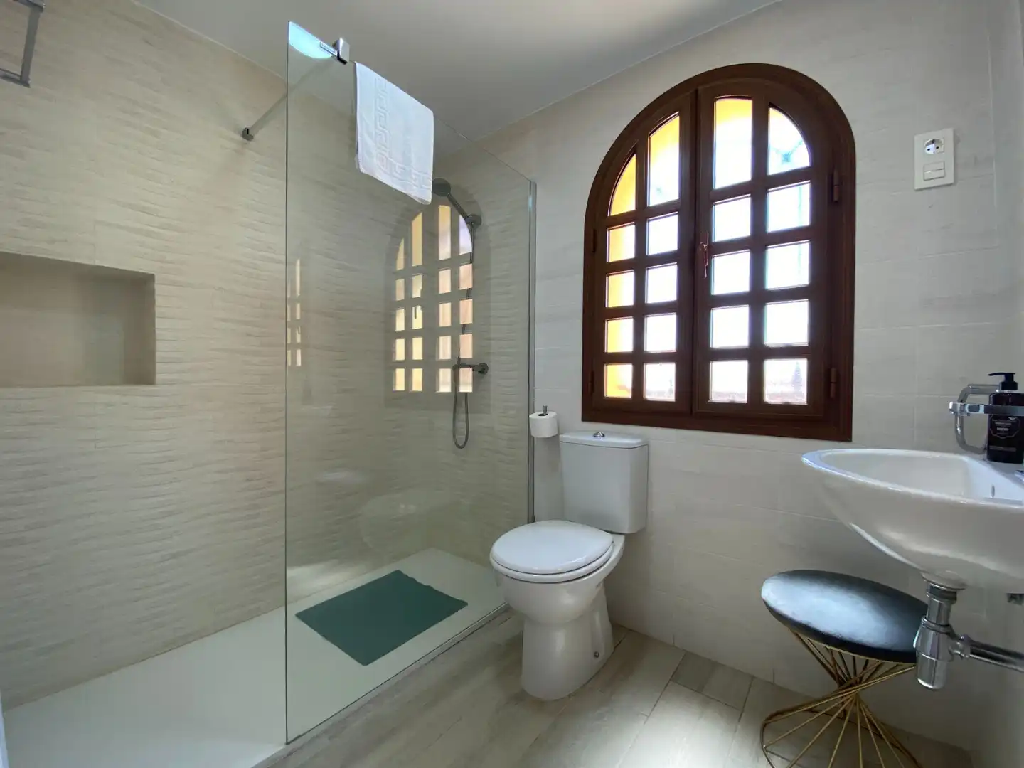 Baño de Apartamento en venta en Cuevas del Almanzora con Terraza, Amueblado y Internet
