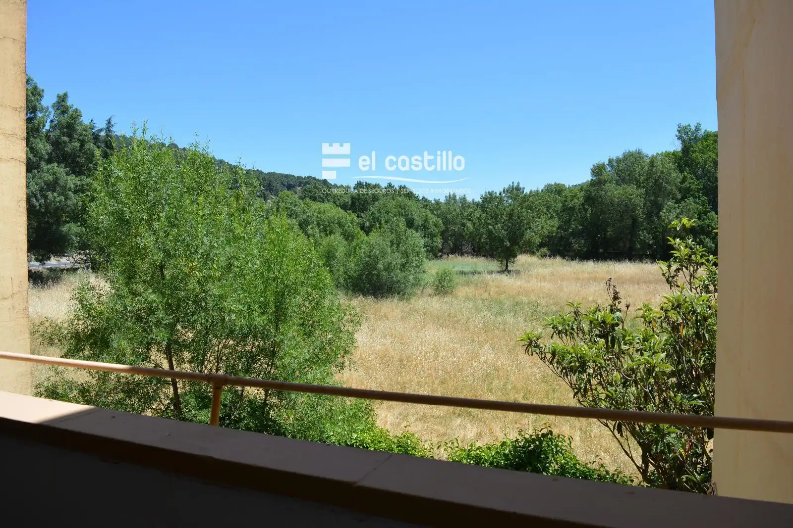 Pis en venda en Santa María del Tiétar amb Terrassa i Moblat