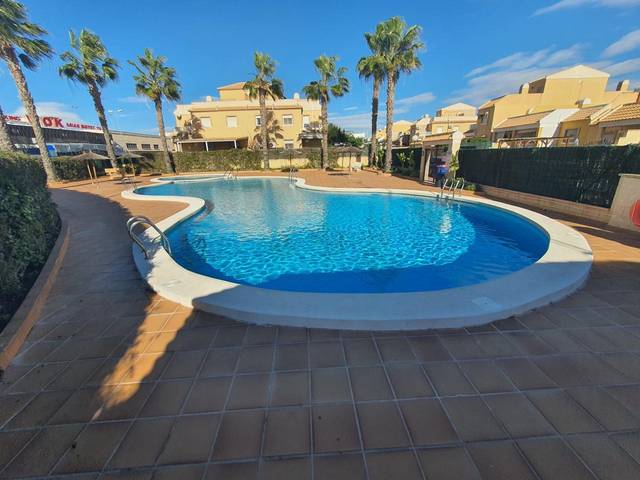 Casa-chalet en Venta en De Gijón en Rojales